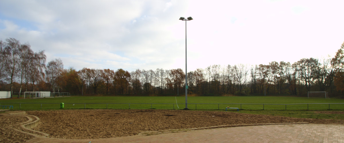 Sportplatz "B"